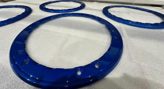 Blue powder coated beadlock rings